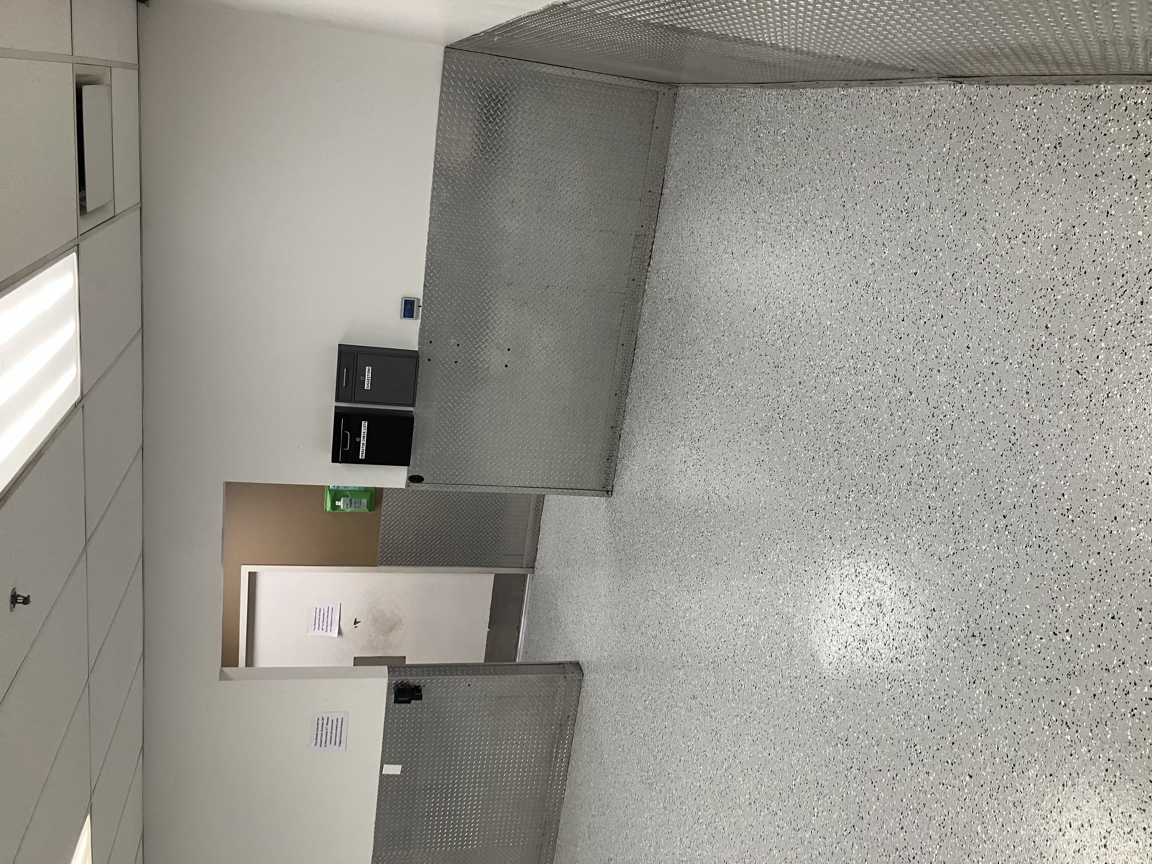 Commercial building epoxy floor coating